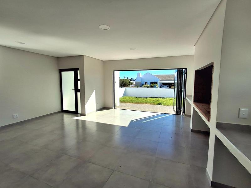 3 Bedroom Property for Sale in Britannia Bay Western Cape